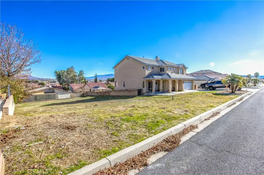 13255 Autumn Leaves, Victorville, CA 92395 - #3