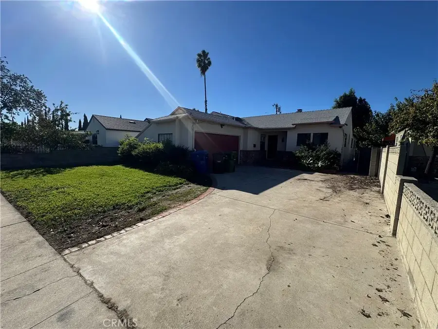 6853 Willis Avenue, Van Nuys, CA 91405 - Image #2