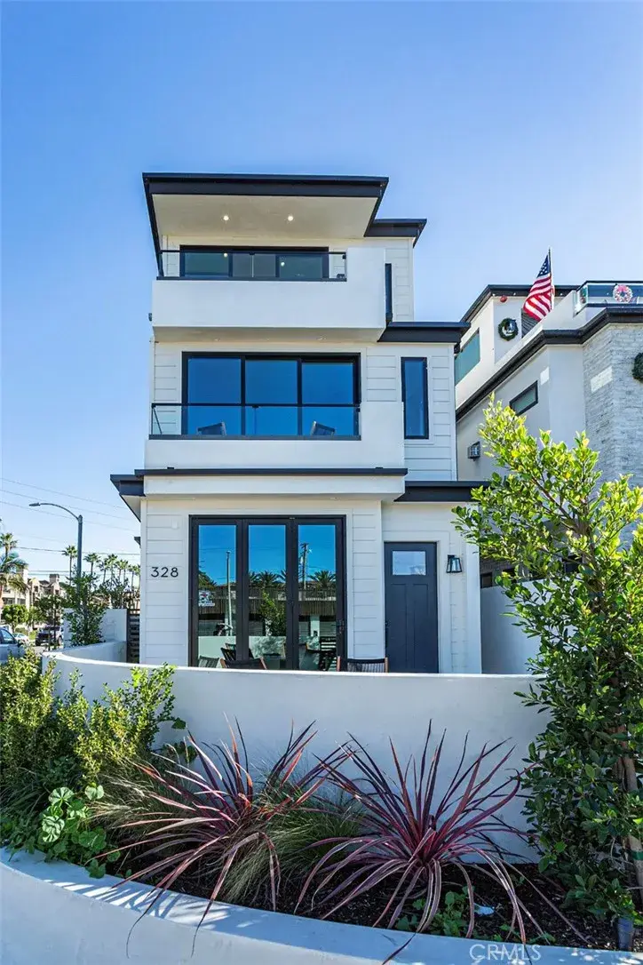 328 3rd, Huntington Beach, CA 92648 - #1