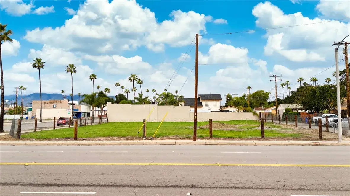 8671 Wheeler, Fontana, CA 92335 - #1