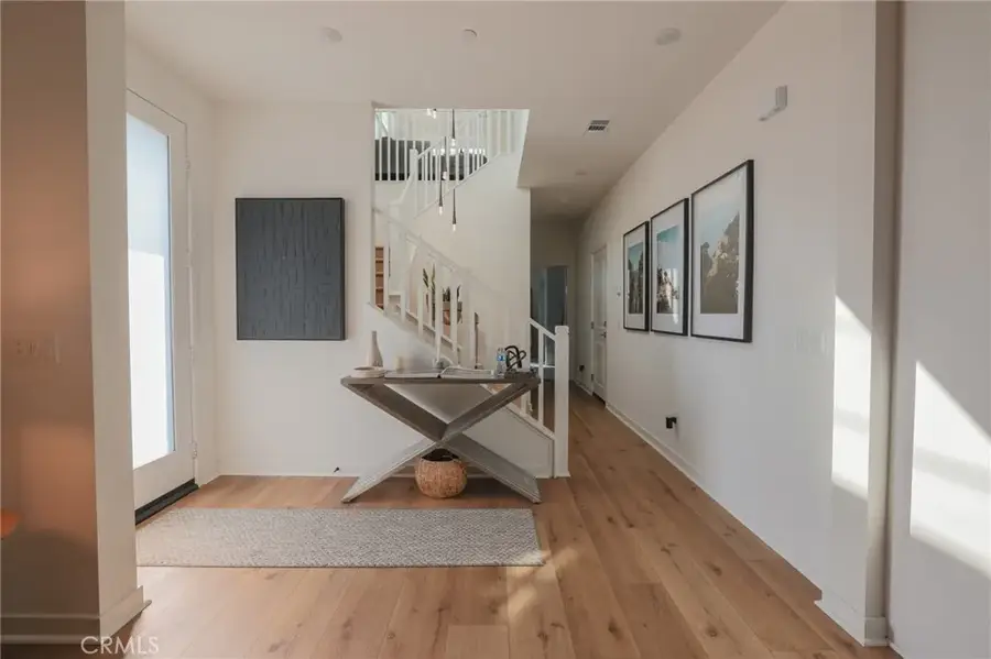 15818 Caterpillar Dr, Fontana, CA 92336 - Image #3