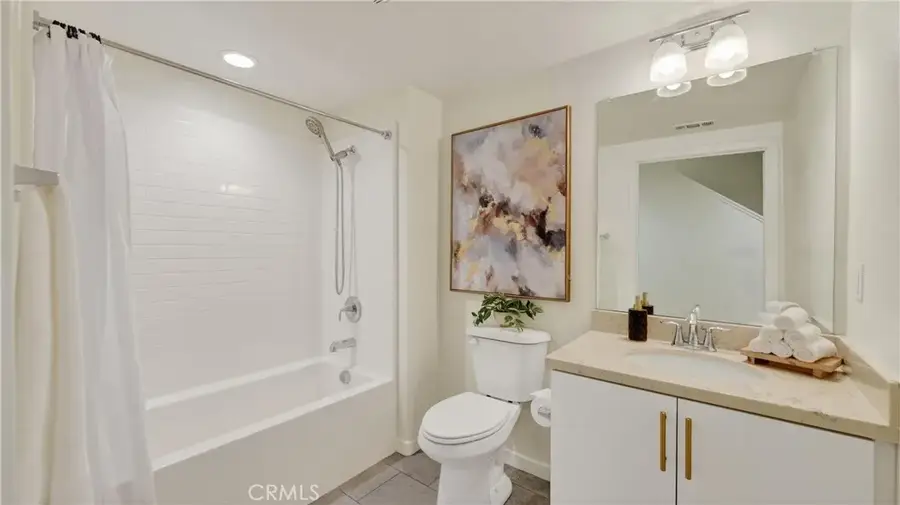 10548 Acorn Place, Los Alamitos, CA 90720 - Image #3