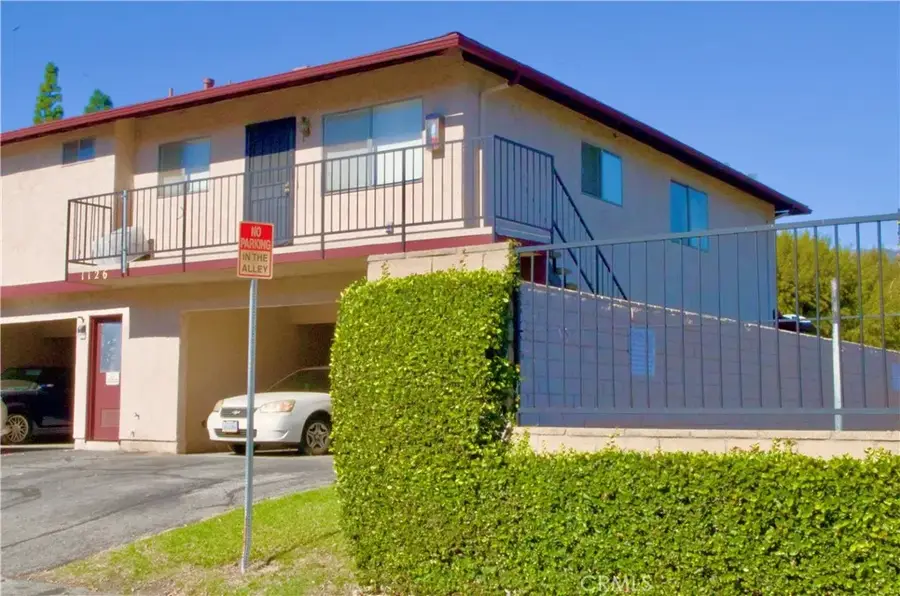 1126 W Calle De La Luna # 4, Azusa, CA 91702 - #3