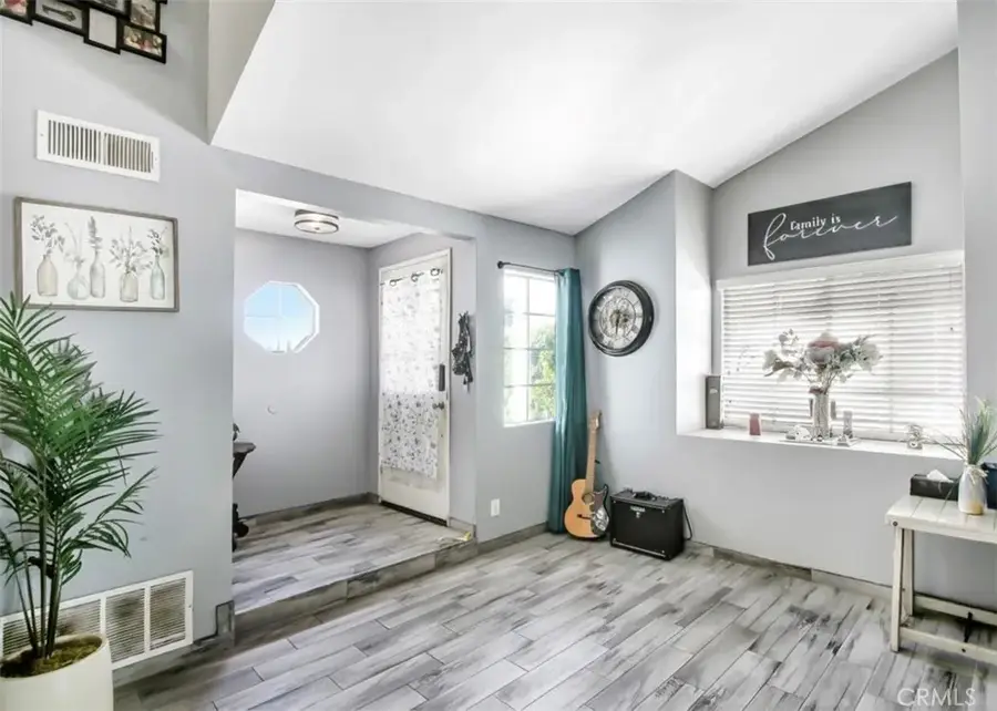 24044 Falconer, Murrieta, CA 92562 - Image #2