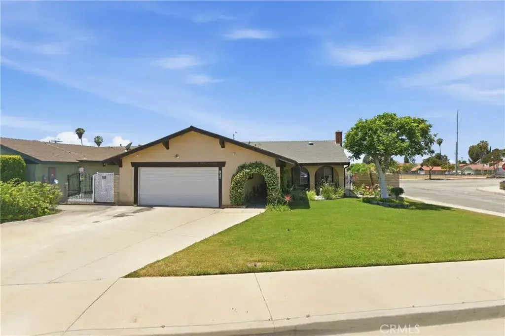 937 N Greenpark, Covina, CA 91724 - Image #1