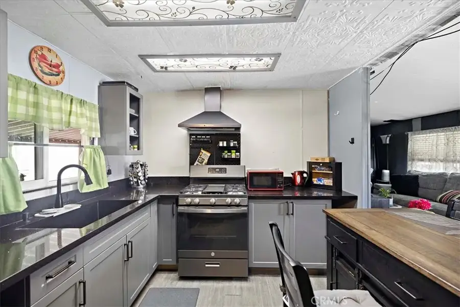 1081 W Arrow #46, Azusa, CA 91702 - #2