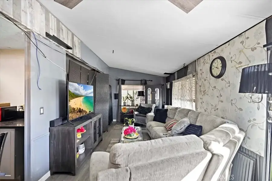 1081 W Arrow #46, Azusa, CA 91702 - #3