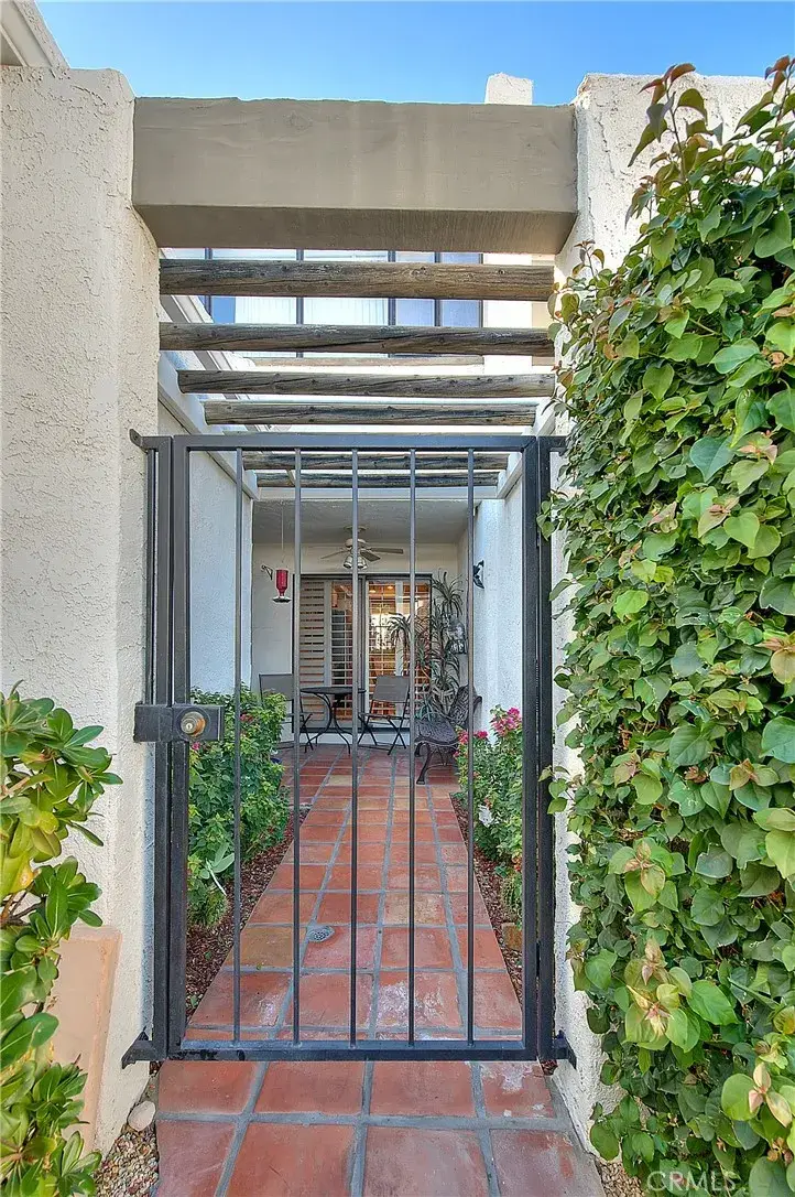 413 Rio Vista Dr, Palm Springs, CA 92262 - Image #3