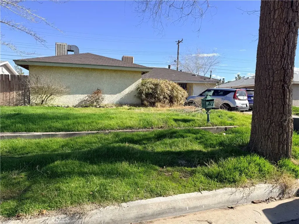 45408 Raysack Avenue, Lancaster, CA 93535 - Image #1