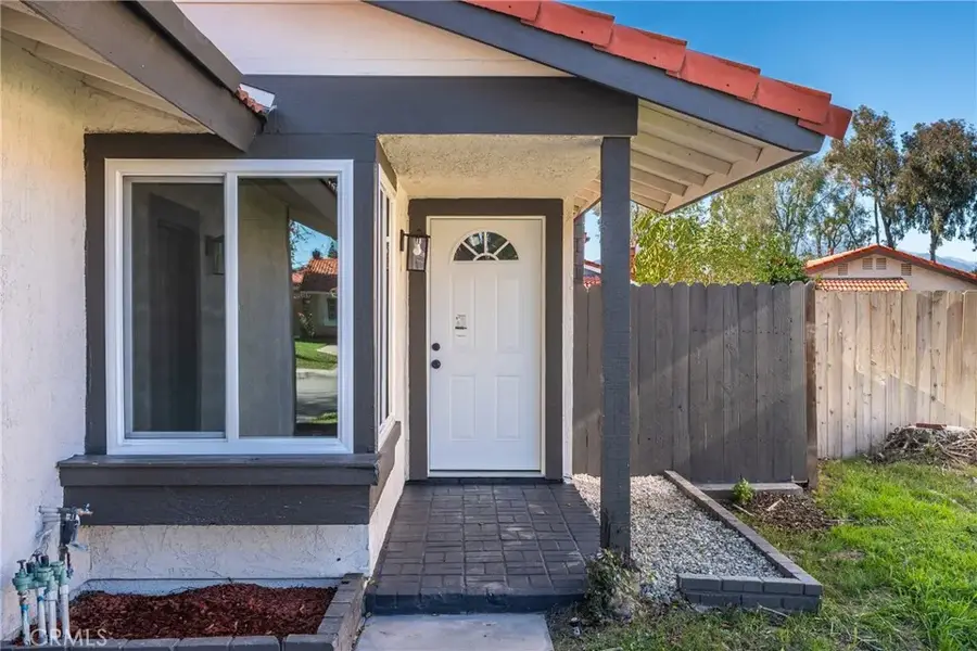 807 Santa Fe Lane, Colton, CA 92324 - Image #3