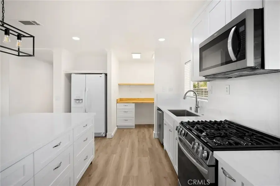 14265 Santee, Apple Valley, CA 92307 - Image #2