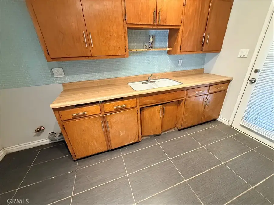 643 W Ramona, Rialto, CA 92376 - Image #3