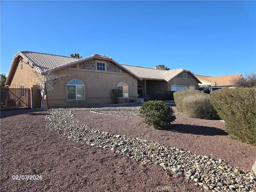 12720 Yorkshire, Apple Valley, CA 92308 - #3