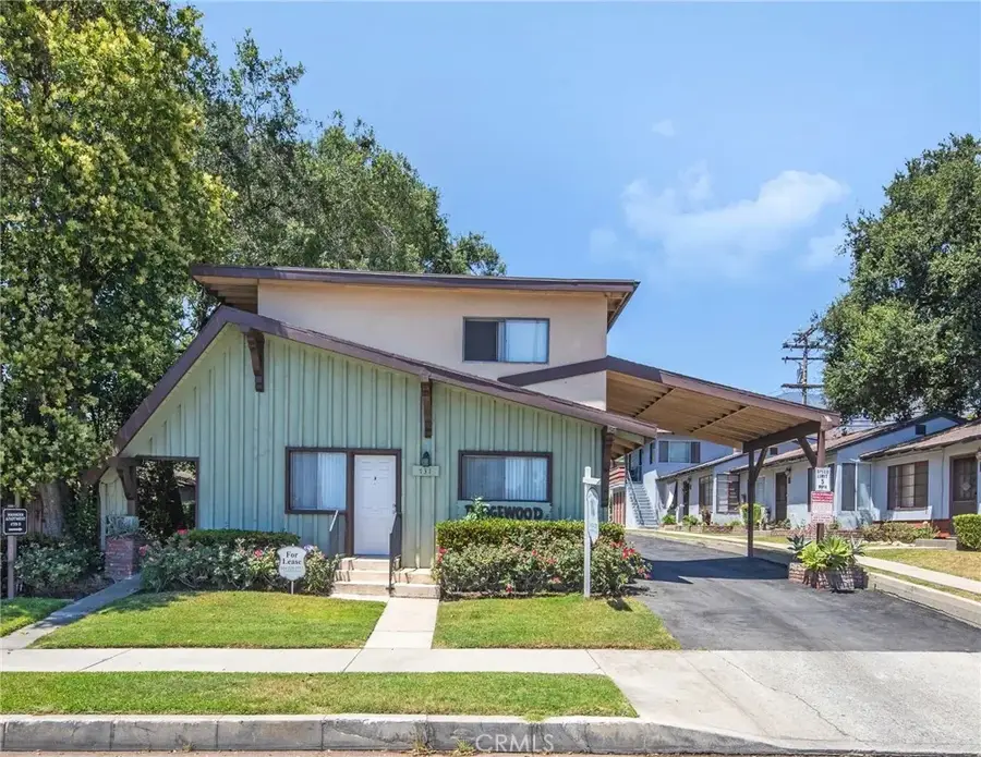 729 W Foothill Boulevard, Monrovia, CA 91016 - #2