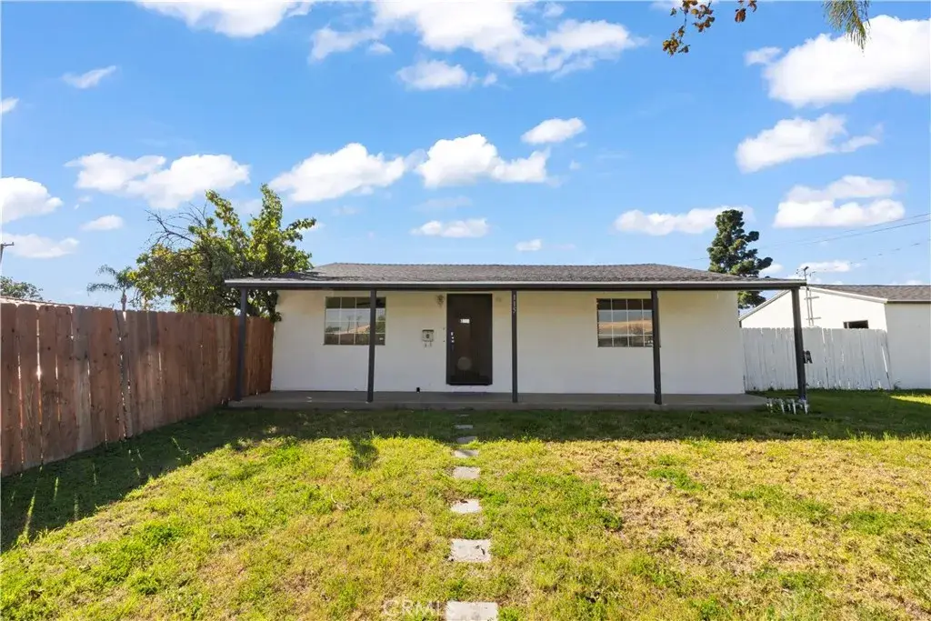 605 W 1st, Azusa, CA 91702 - #1