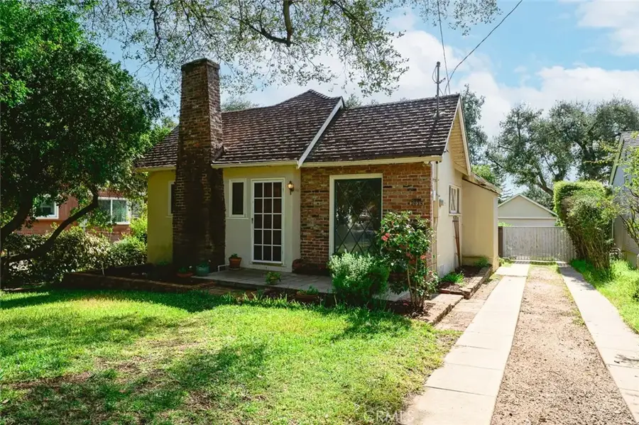 2038 Oakwood Street, Pasadena, CA 91104 - #2