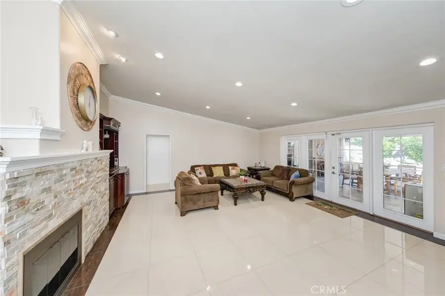 814 Kellogg, Glendale, CA 91202 - #2