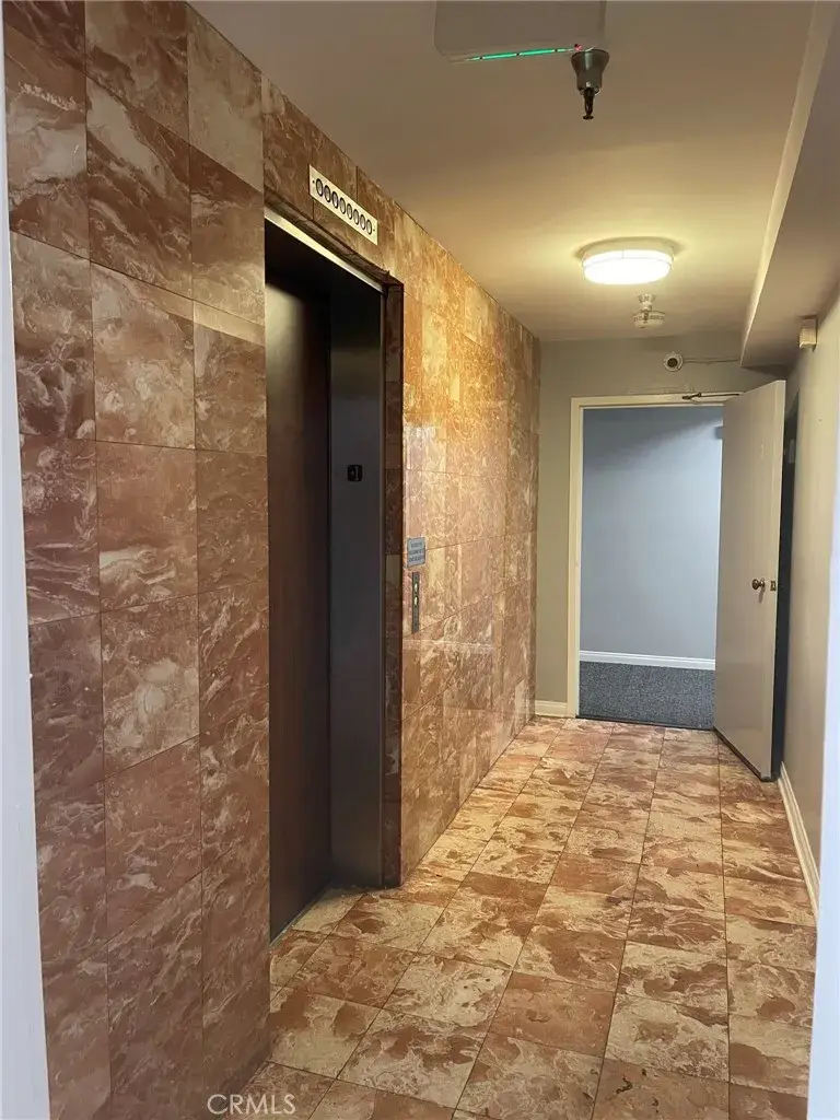 5143 Bakman #308, North Hollywood, CA 91601 - #3