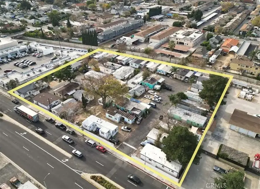 24833 Railroad, Newhall, CA 91321 - #2