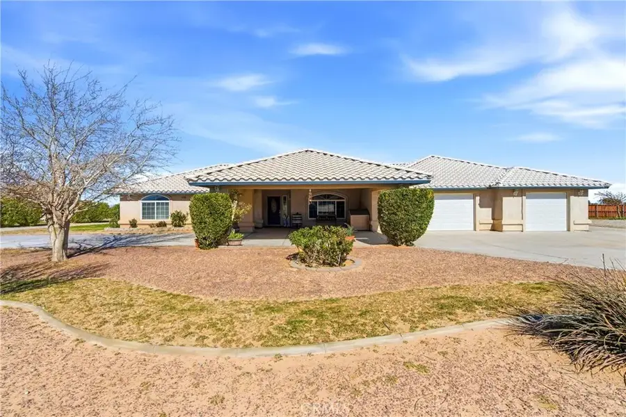 7330 Smoke Tree, Phelan, CA 92371 - #3