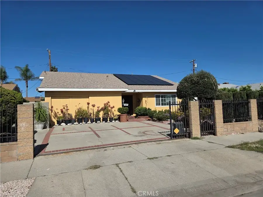 11223 Stagg, Sun Valley, CA 91352 - #2