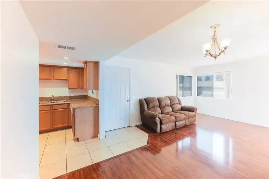 1317 Massachusetts Avenue #202, Riverside, CA 92507 - #3