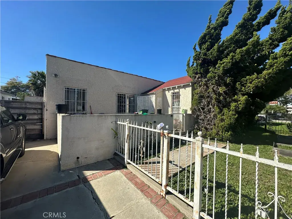 8725 S Denker, Los Angeles, CA 90047 - #1