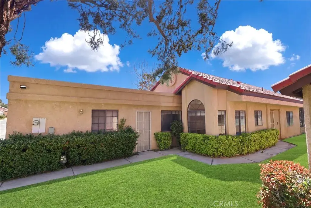 19077 Elm, Apple Valley, CA 92308 - #1