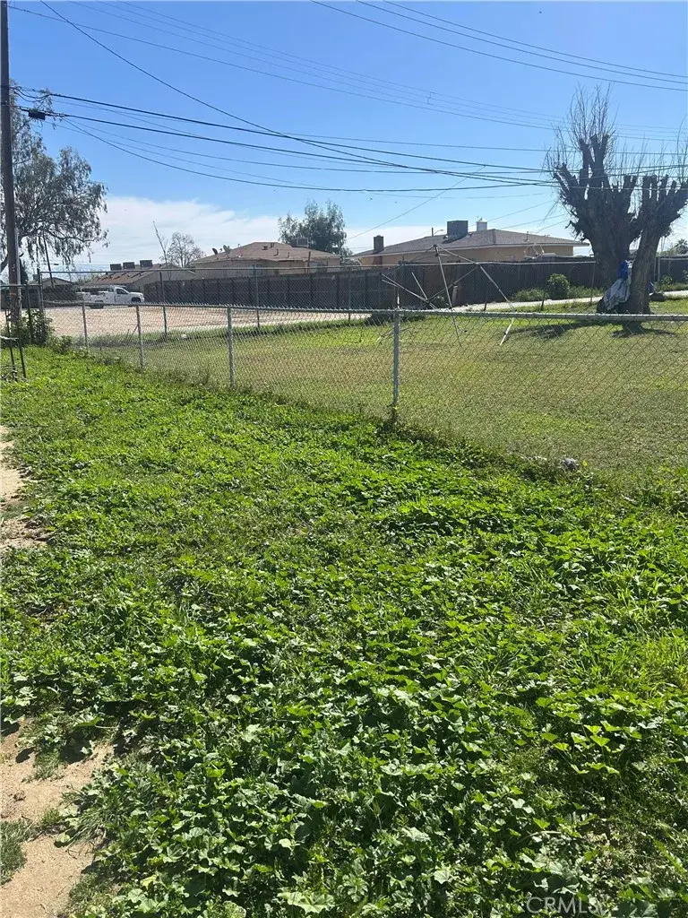 335 Clifton, Bakersfield, CA 93307 - #3