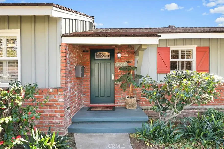 884 E Whitcomb Avenue, Glendora, CA 91741 - #3