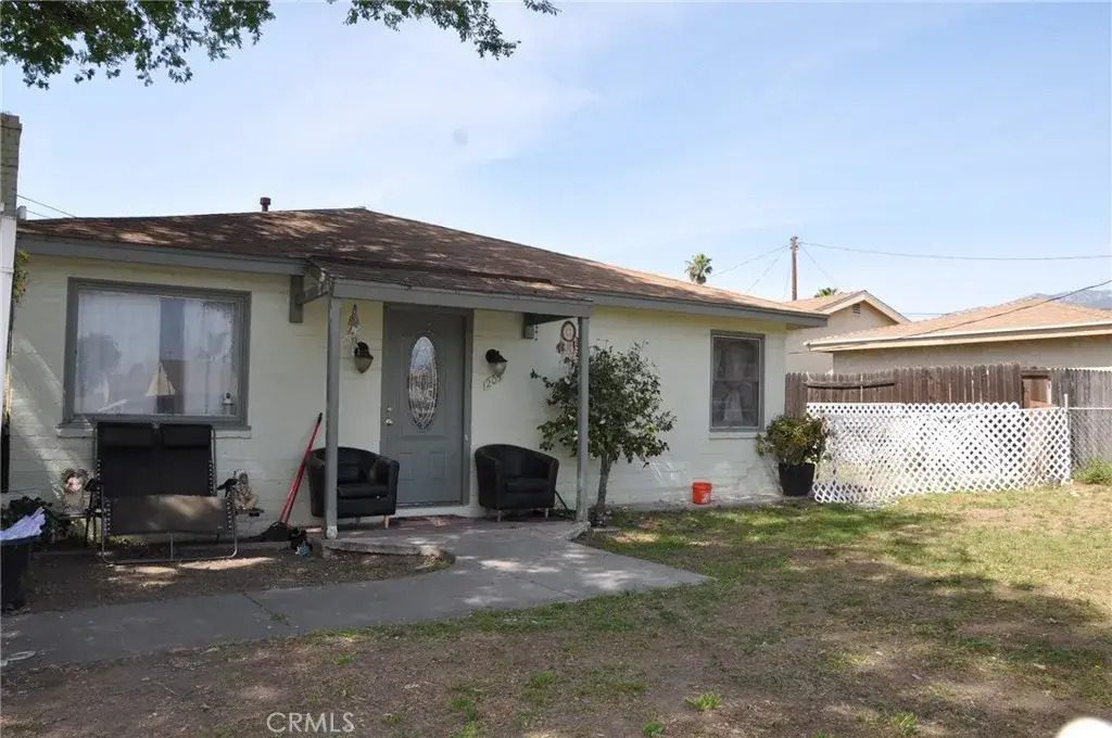 205 S Vernon Avenue, Azusa, CA 91702 - #1