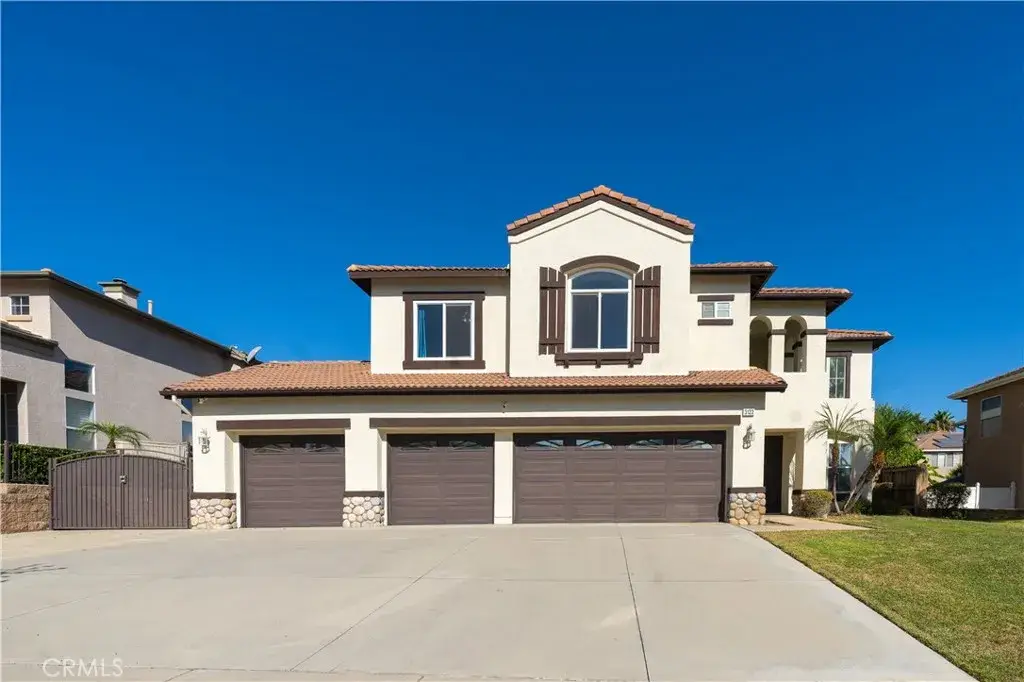 3122 Pinehurst, Corona, CA 92881 - #1