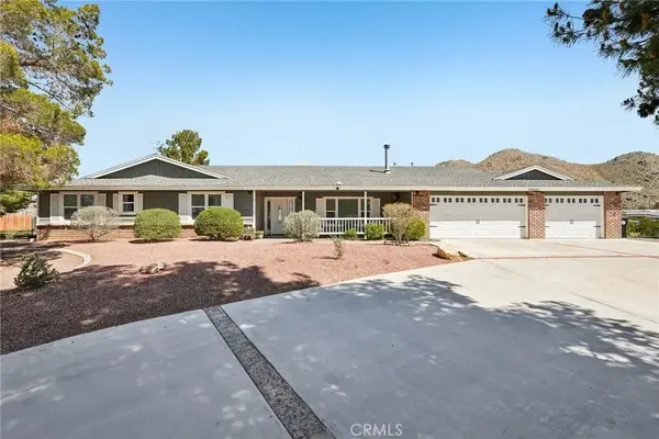 16055 Saint Timothy Road, Apple Valley, CA 92307