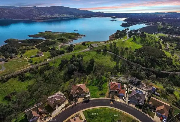 1121 Paradise Peak, Valley Springs, CA 95252