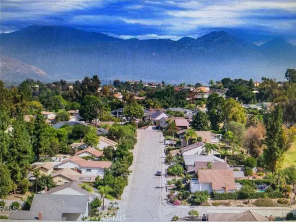 1319 Paseo Encinas, San Dimas, CA 91773 - #1