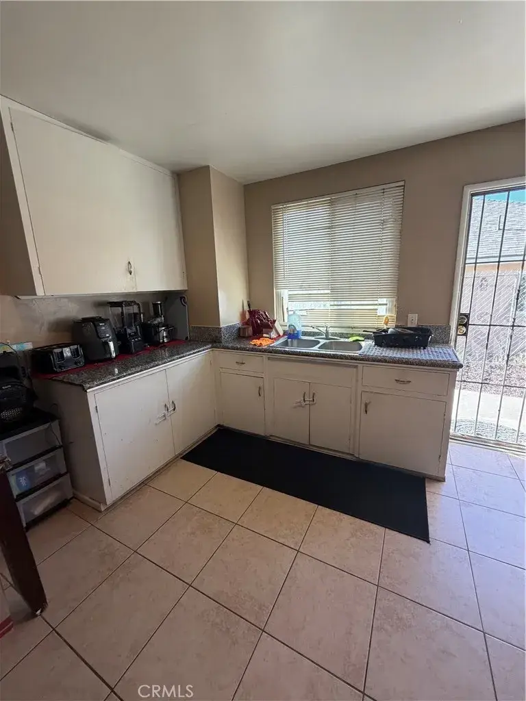 263 N Evans, Banning, CA 92220 - #2