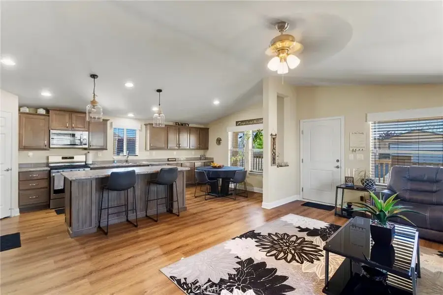 22241 Nisqually #103, Apple Valley, CA 92308 - #2