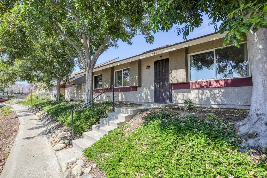 1635 Carmel Circle West, Upland, CA 91784 - #1