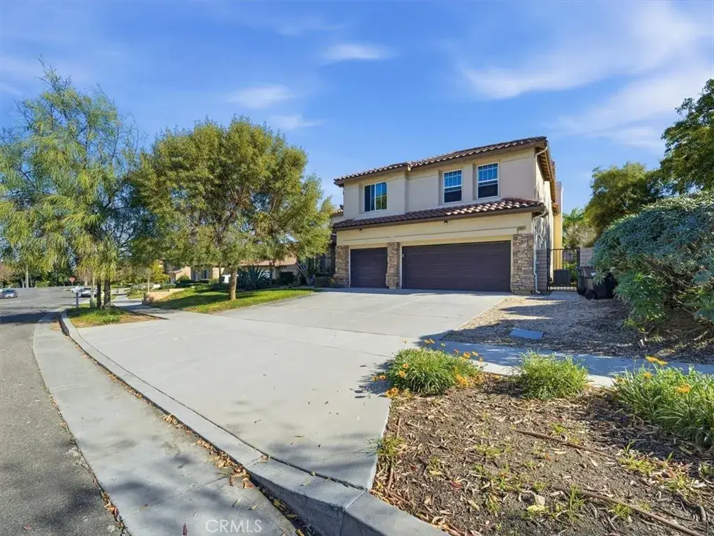 2947 Gilbert Avenue, Corona, CA 92881 - #1
