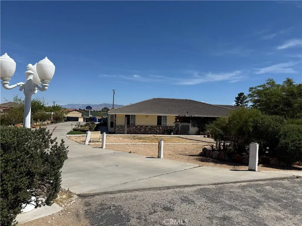 15435 Pirinda Road, Apple Valley, CA 92307 - #1