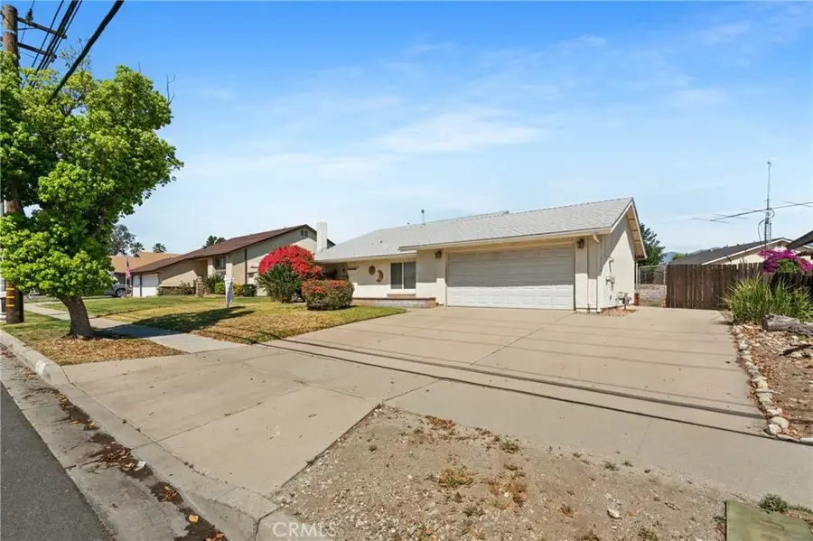 966 Bohnert Avenue, Rialto, CA 92377 - #2