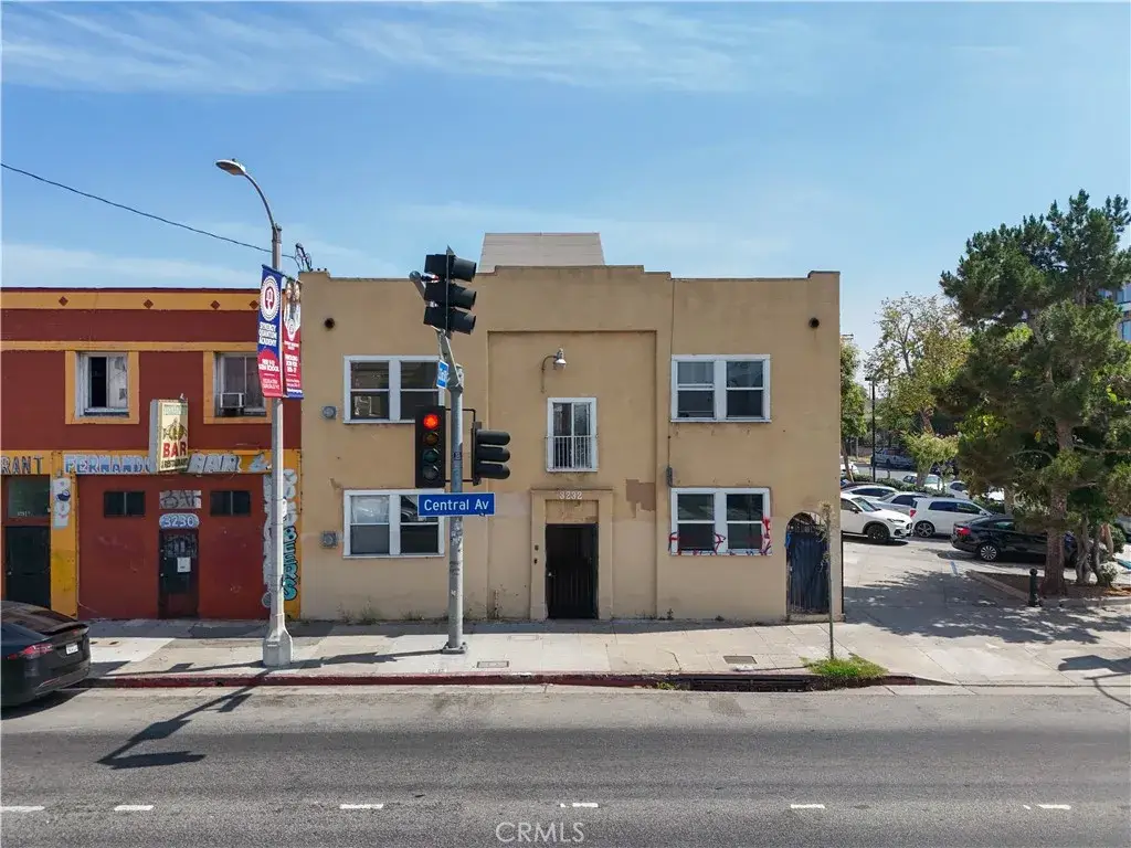 3232 S Central, Los Angeles, CA 90011 - #1