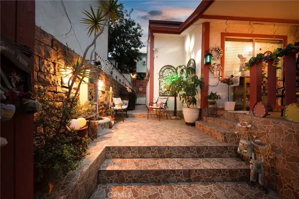 3812 Middlebury, Los Angeles, CA 90004 - #1