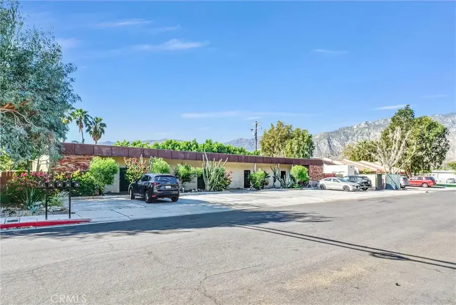 3737 E Calle De Carlos, Palm Springs, CA 92264 - #3
