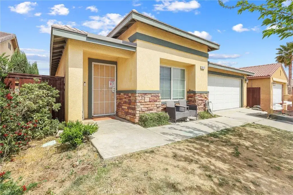 11672 Dos Palmas, Victorville, CA 92392 - #1