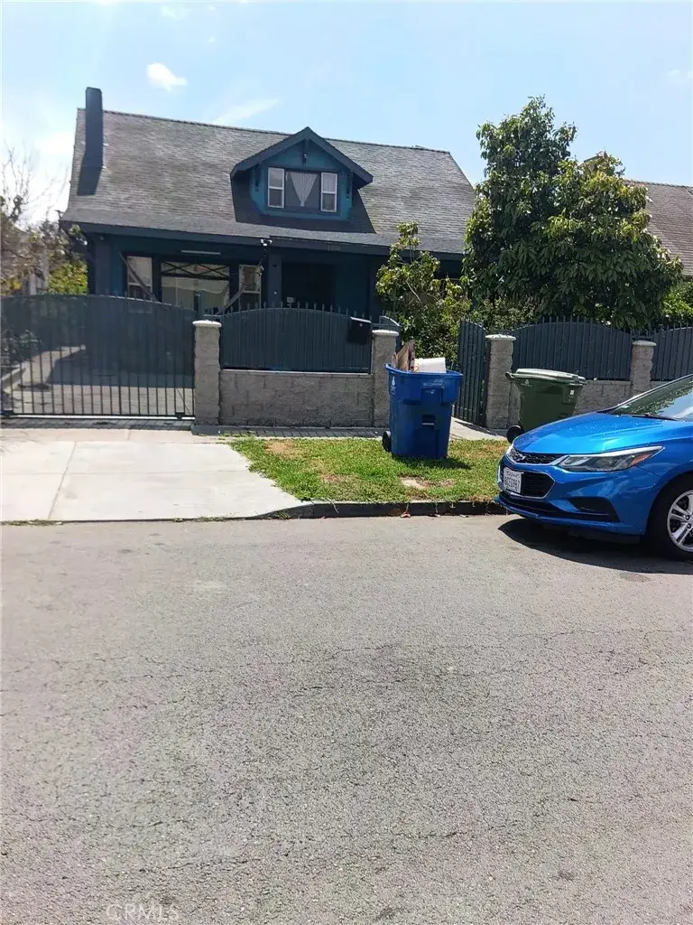1046 W 49th, Los Angeles, CA 90037 - #2