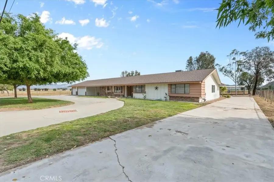 6905 W Devonshire, Hemet, CA 92545 - #2