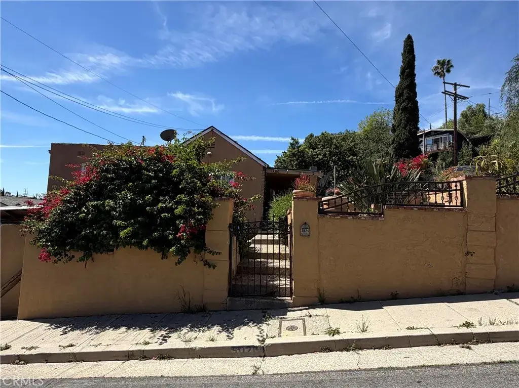 5026 Chester, Los Angeles, CA 90032 - #1