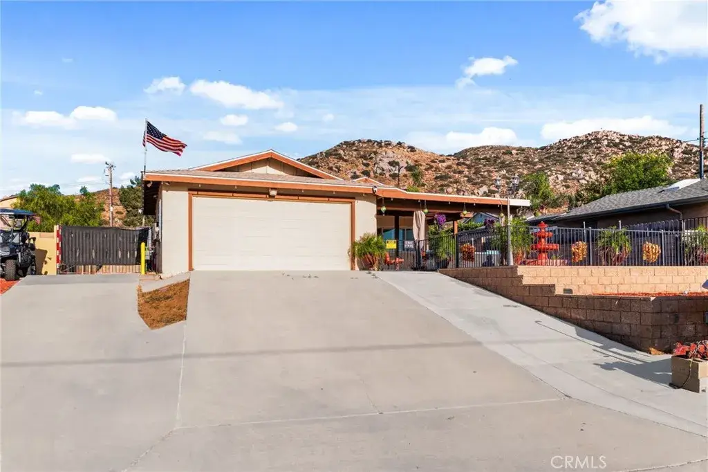 2841 Huerta, Norco, CA 92860 - #1