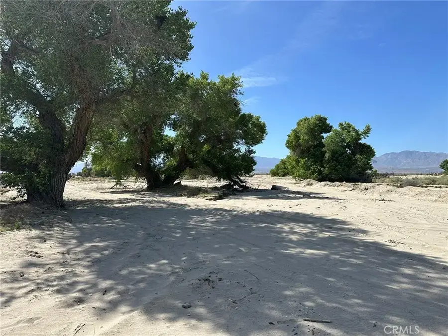 0 Avenue R, Sun Village, CA 93543 - #3